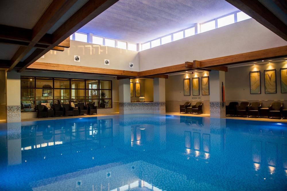 Thorpe Park Hotel And Spa Leeds  Bagian luar foto