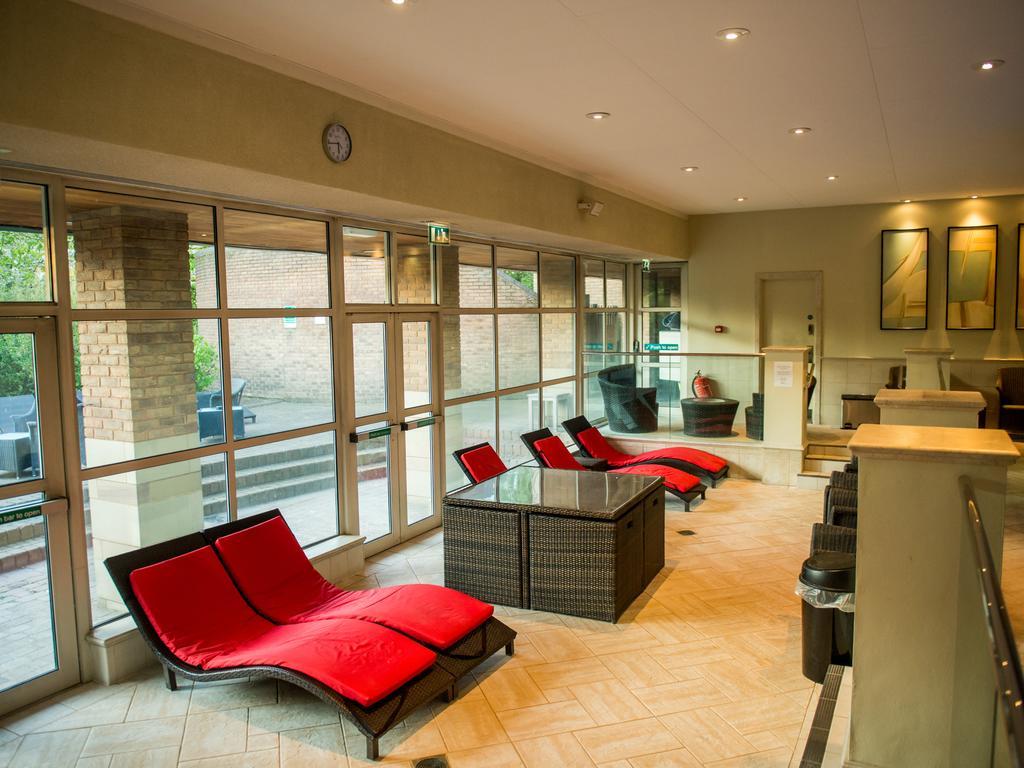 Thorpe Park Hotel And Spa Leeds  Bagian luar foto
